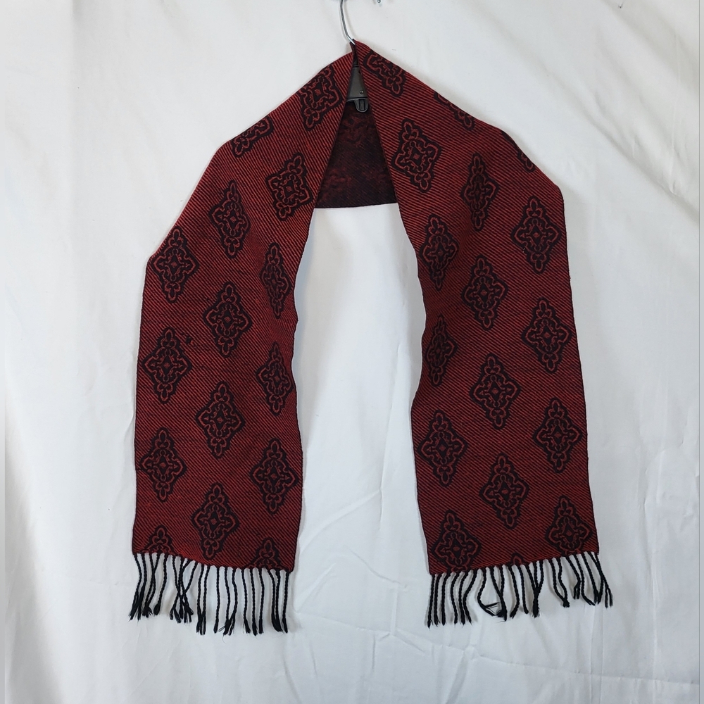 Vintage 1986 Ginnie Johansen 100% Wool Red Black Scarf‎
